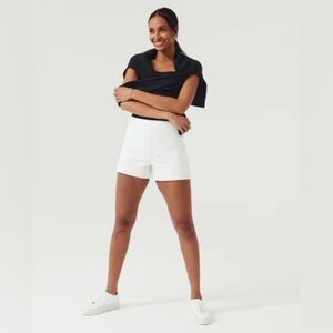 SPANX White Women's Shorts Size Large/4 in inseam